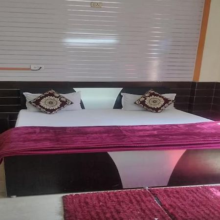 Goroomgo New Ashiyana Palace Varanasi Ngoại thất bức ảnh