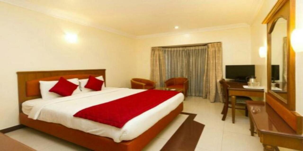 Goroomgo New Ashiyana Palace Varanasi Ngoại thất bức ảnh