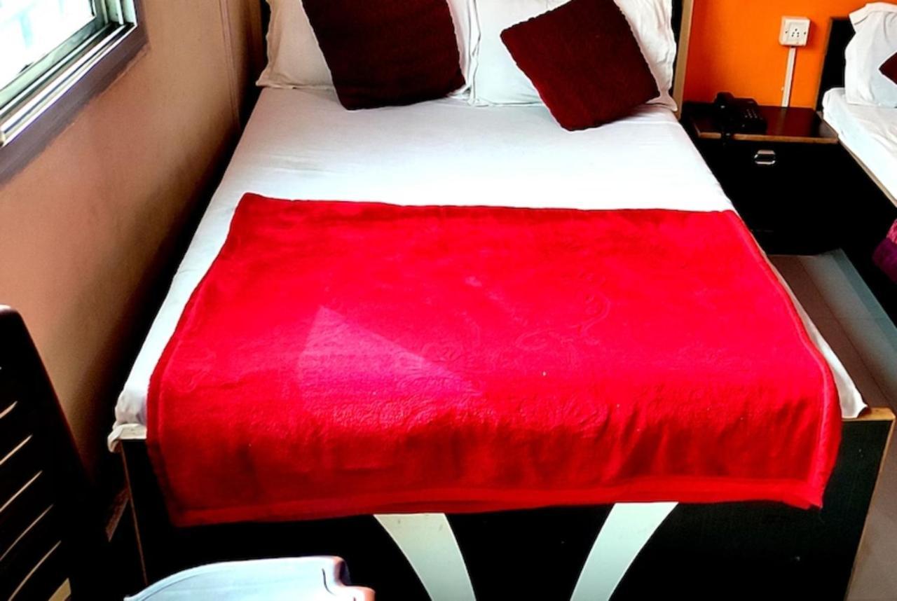 Goroomgo New Ashiyana Palace Varanasi Ngoại thất bức ảnh