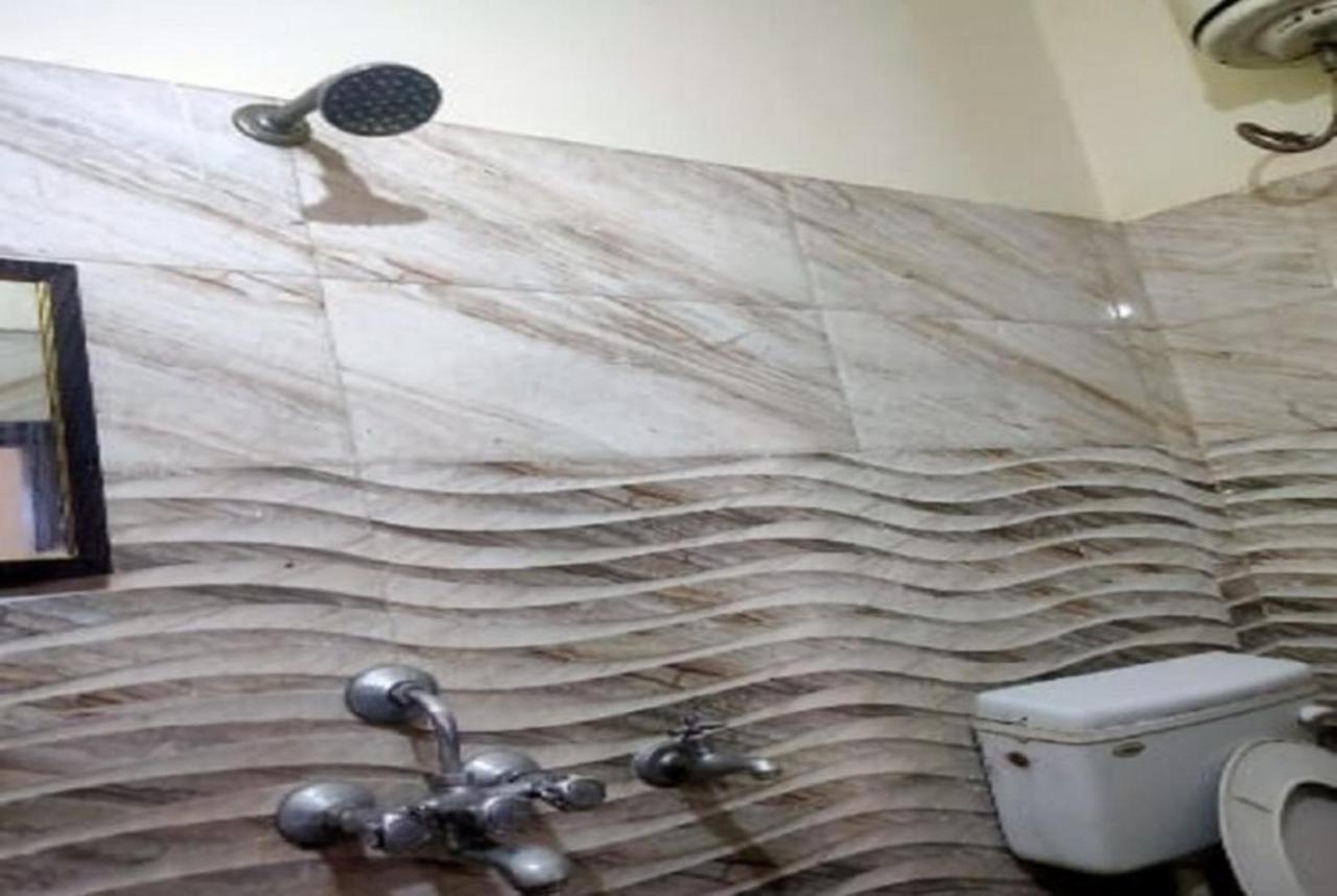 Goroomgo New Ashiyana Palace Varanasi Ngoại thất bức ảnh